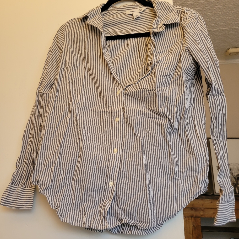 FINAL DISCOUNT, MUST GO! Old Navy Button Down